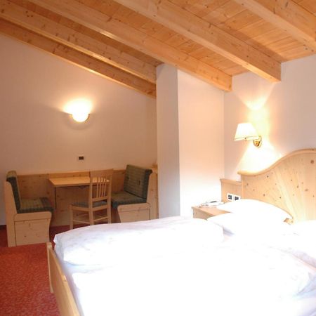 Hotel Falzares San Cassiano  Buitenkant foto