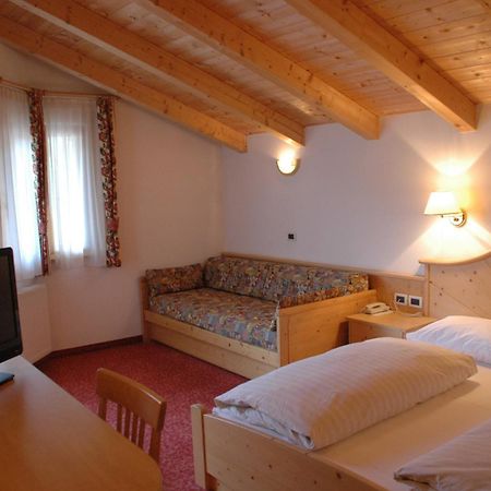Hotel Falzares San Cassiano  Buitenkant foto